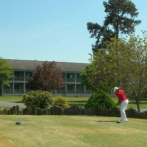 Baneberry Golf And Resort